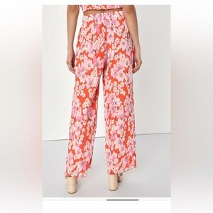 Sunshine Times Orange Floral Print Pleated High Rise Pants Size Small